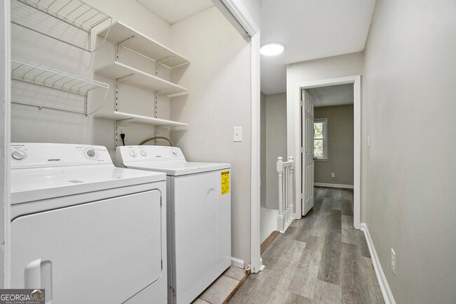 Building Photo - 5045 Laurel Springs Way SE