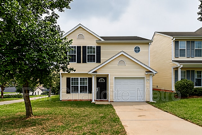 Building Photo - 1525 Crandon Dr