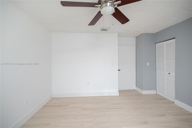 Building Photo - 5265 NW 112th Ave