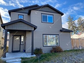 Building Photo - Bright Southeast Bend Home Near Canal Trai...