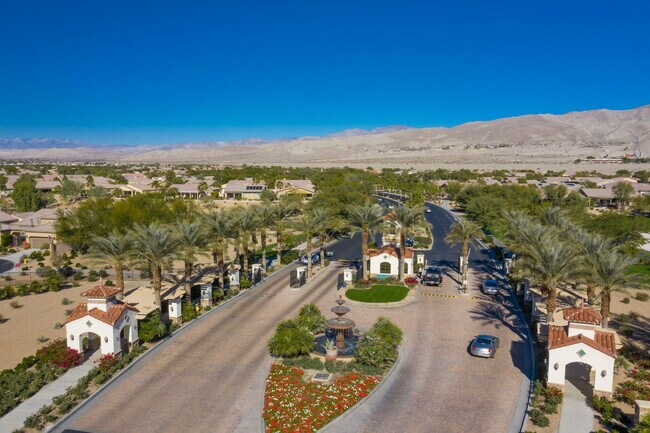 Building Photo - 40856 Calle Desierto