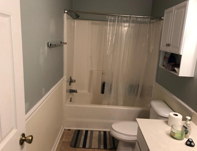 Bathroom. - 1821 Barberry Dr