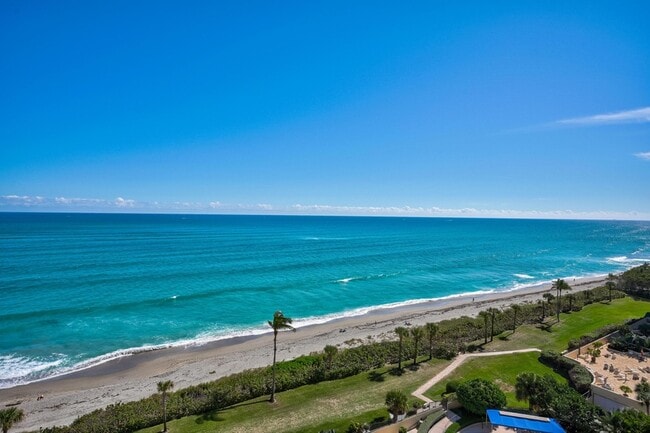 Building Photo - 200 Ocean Trail Way