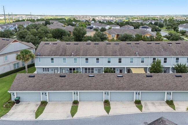 Building Photo - 15591 Honeybell Dr