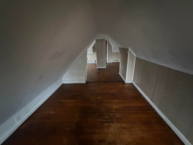 Building Photo - 12 Beard-S