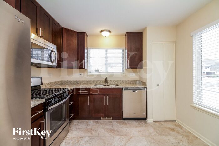 Building Photo - 3023 Impressions Dr