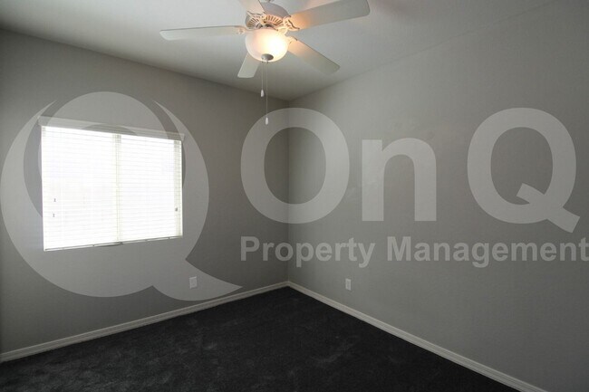 Building Photo - 41582 N Willow Ct