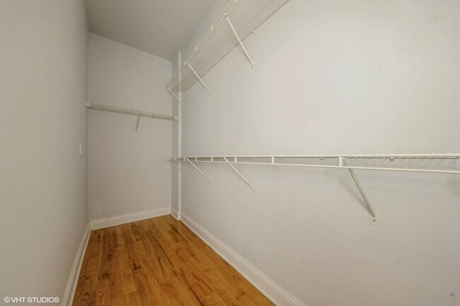 Building Photo - 4012 S Indiana Ave