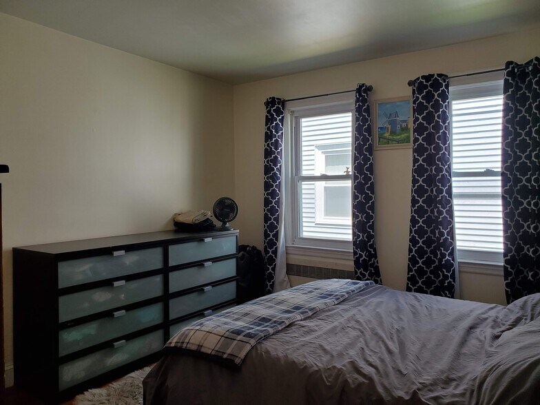 Building Photo - 33 Flett Rd