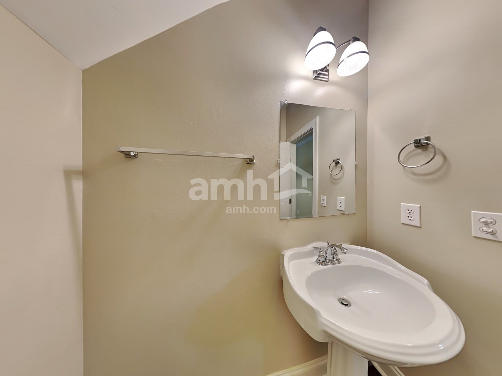 Building Photo - 9535 Waterwood Ct