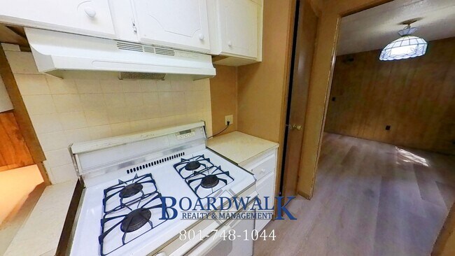 Building Photo - Marvelous Mobile Home in PG!