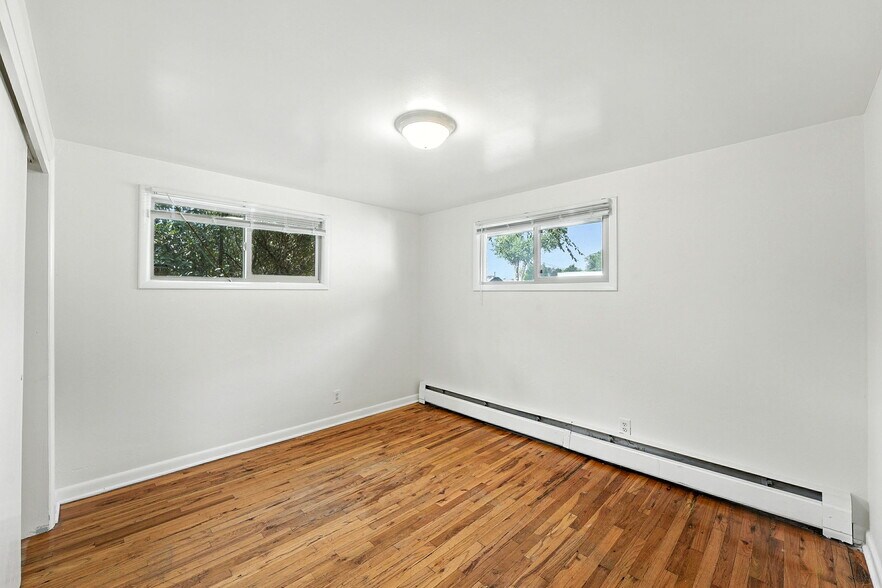 Building Photo - 5631 W 16th Ave