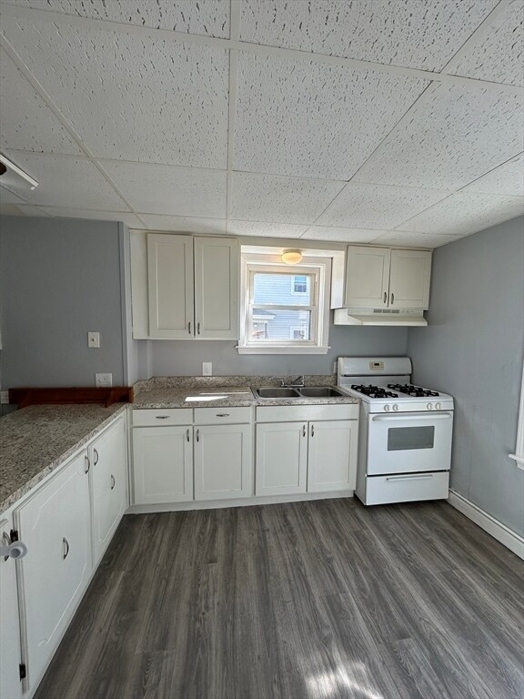 Building Photo - 11 Davis St