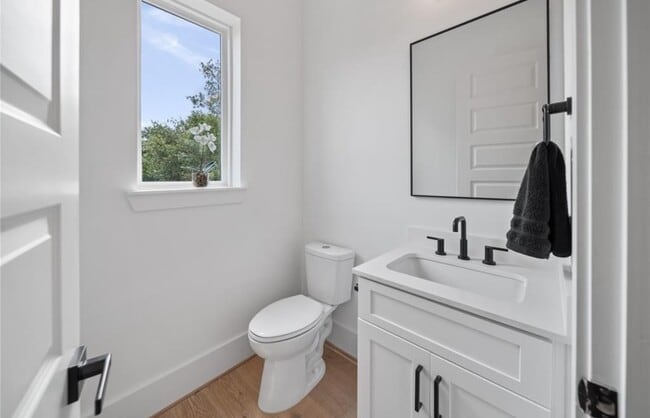 Building Photo - 5706 Fairdale Ln