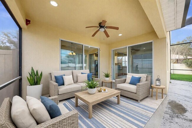 Building Photo - 17423 New Cross Cir