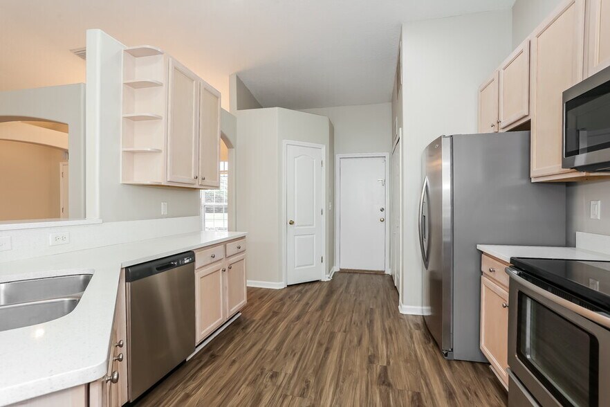 Building Photo - 3021 Captiva Bluff Cir