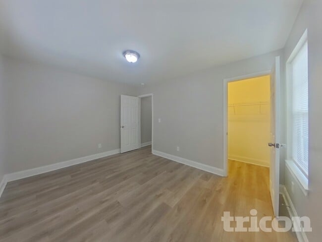 Building Photo - 717 West Blvd