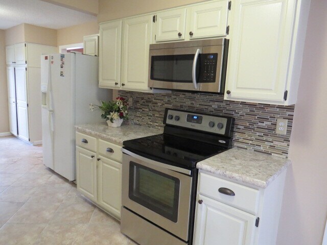 Building Photo - 6719 Fossil Creek Rd