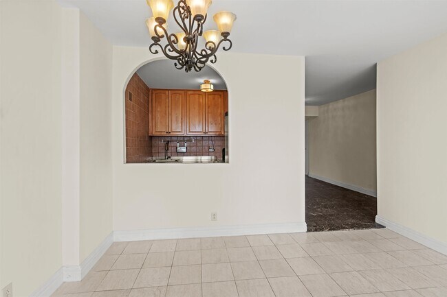 Building Photo - 7004 BLVD E