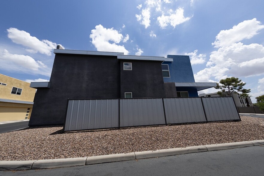 Building Photo - 8626 E Innovative Dr