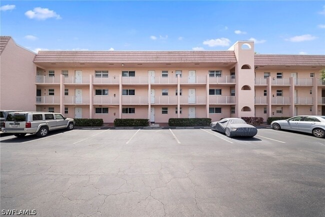 Building Photo - 400 Forest Lakes Blvd