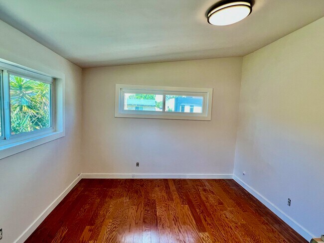 Bedroom - 5352 Bayer Pl