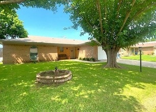 Building Photo - 309 Linda Dr