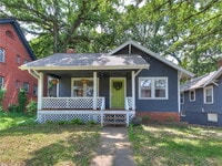 Building Photo - Charming 2-Bedroom Home minutes from everything!