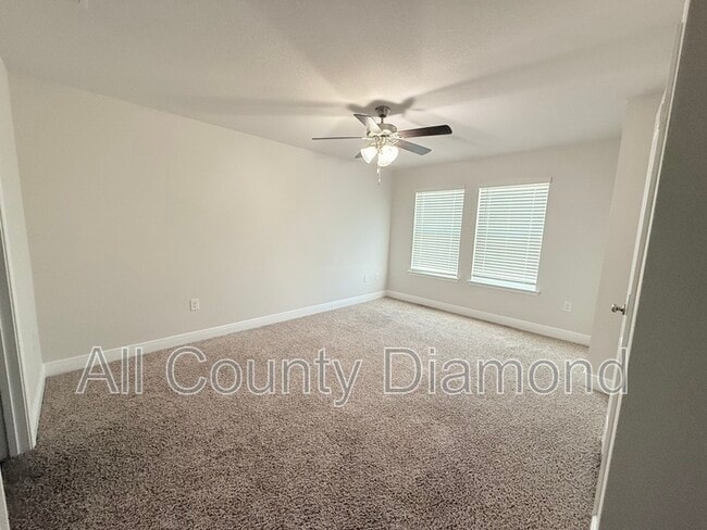 Building Photo - 7682 Shadow Lake Dr