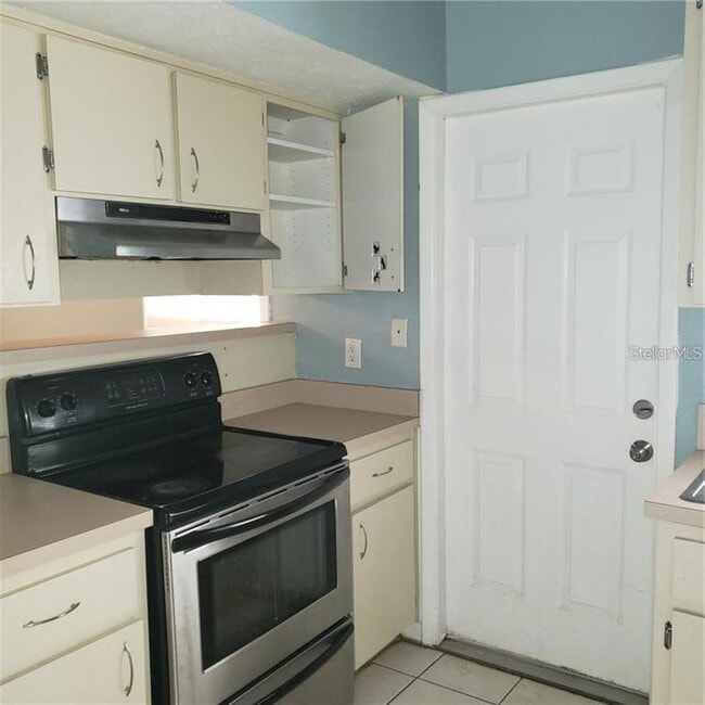 Building Photo - 5626 Ashley Oaks Dr