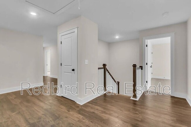 Building Photo - 911 Heatherfield Ln