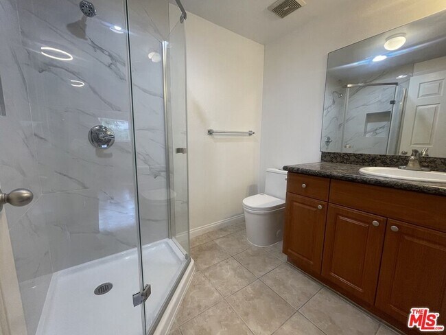 Building Photo - 4921 Kester Ave