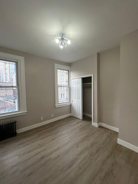 Building Photo - 6 Jordan Ave