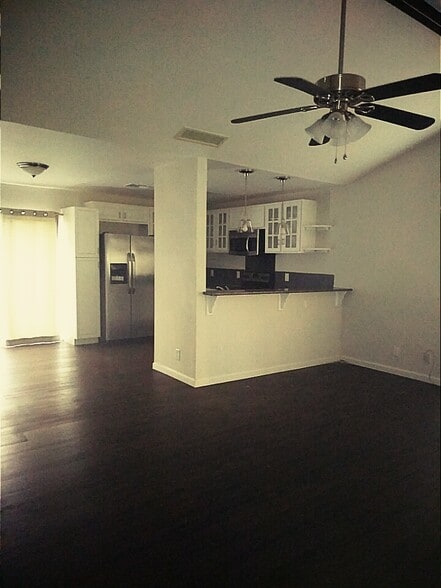 Kitchen and common room. - 104 Cockerham St