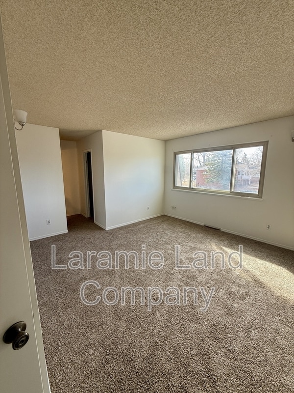 Building Photo - 1227 Downey St