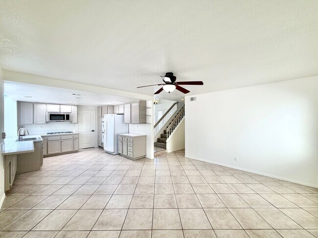 Building Photo - Spacious 5 Bedroom 3 Bathroom Home with Updated Paint, New Roof & Private Balcony