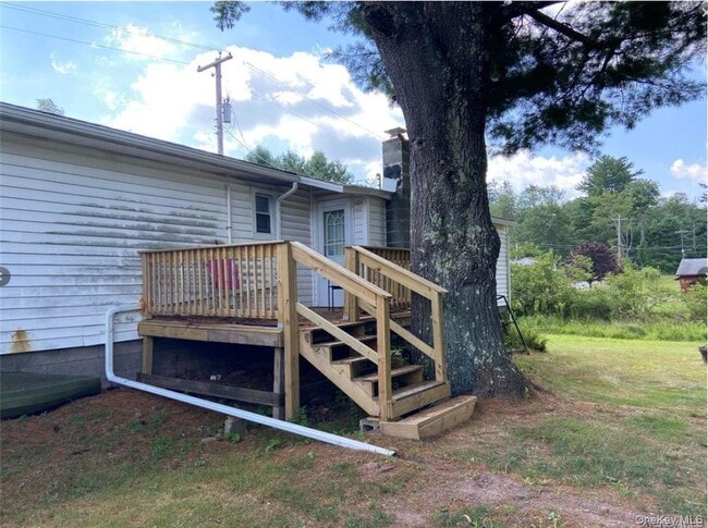 Building Photo - 15 Bailey Lake Rd