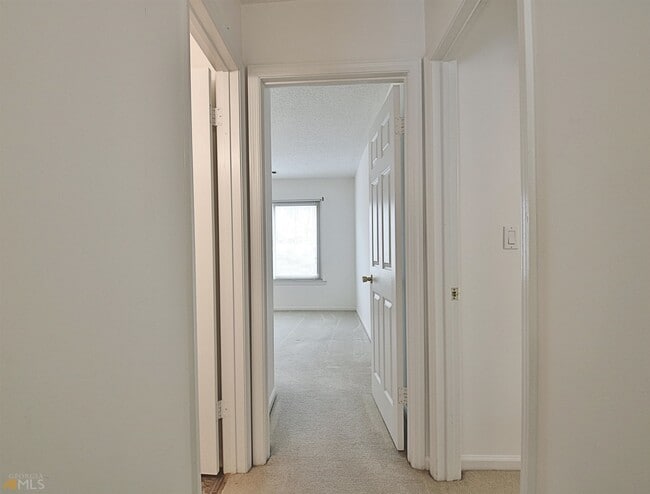 Building Photo - 72 Cobblestone Creek