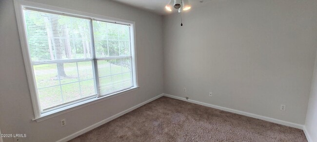 Building Photo - 52 Marsh Dr