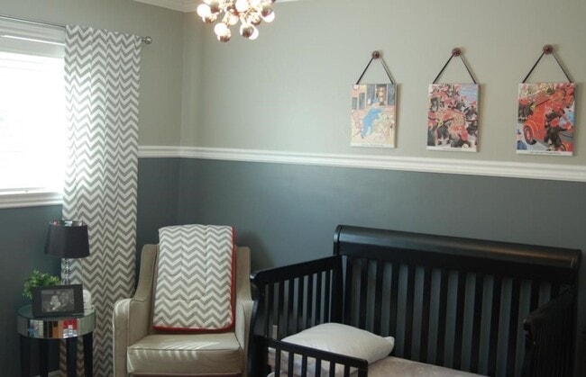 Building Photo - 1324 E Rose Ave