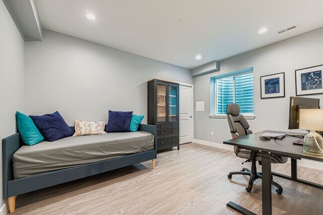 Building Photo - Gorgeous contemporary home in Morgan Hill,...
