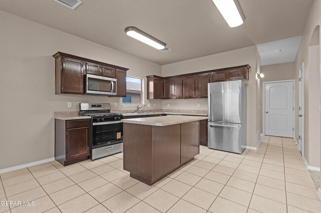 Building Photo - 14417 Delta Point Ct