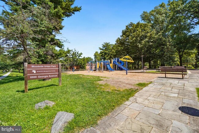 Building Photo - 7607 Eastern Ave NW