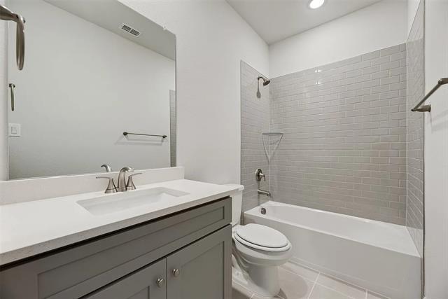 Building Photo - 3113 Buckeye St