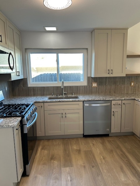 Building Photo - 292 Henrietta Ave