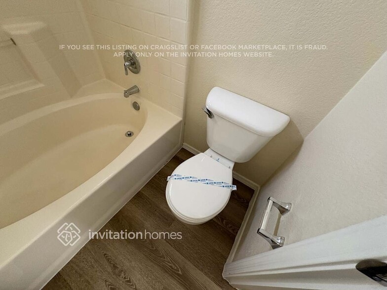 Building Photo - 13054 W Via Camille