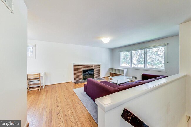 Building Photo - 6515 E Halbert Rd