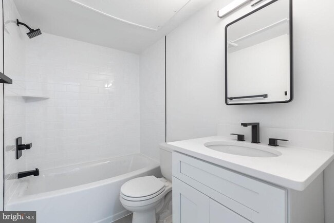 Building Photo - 207 S Patrick St