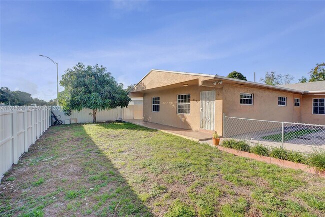 Building Photo - 2907 NW 103rd St