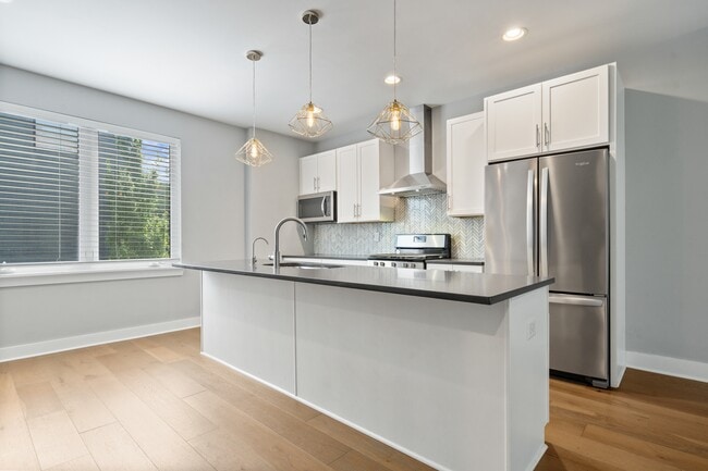 Building Photo - 1009 N Park Ave